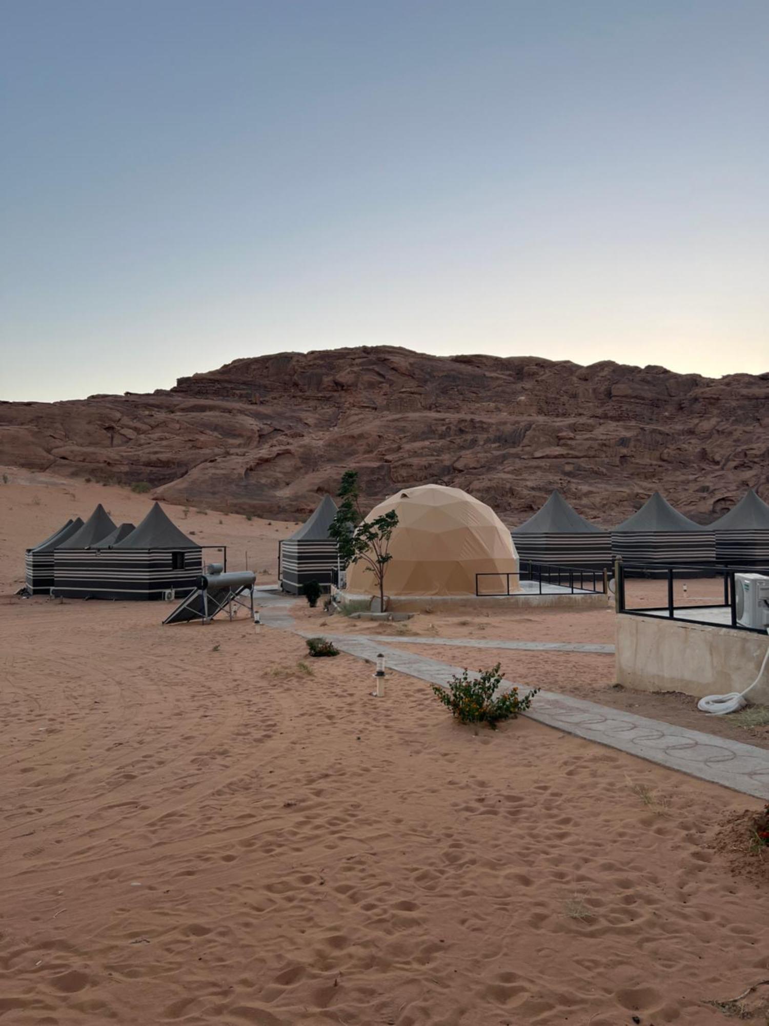 Appartement Magic Mountain Camp à Wadi Rum Extérieur photo