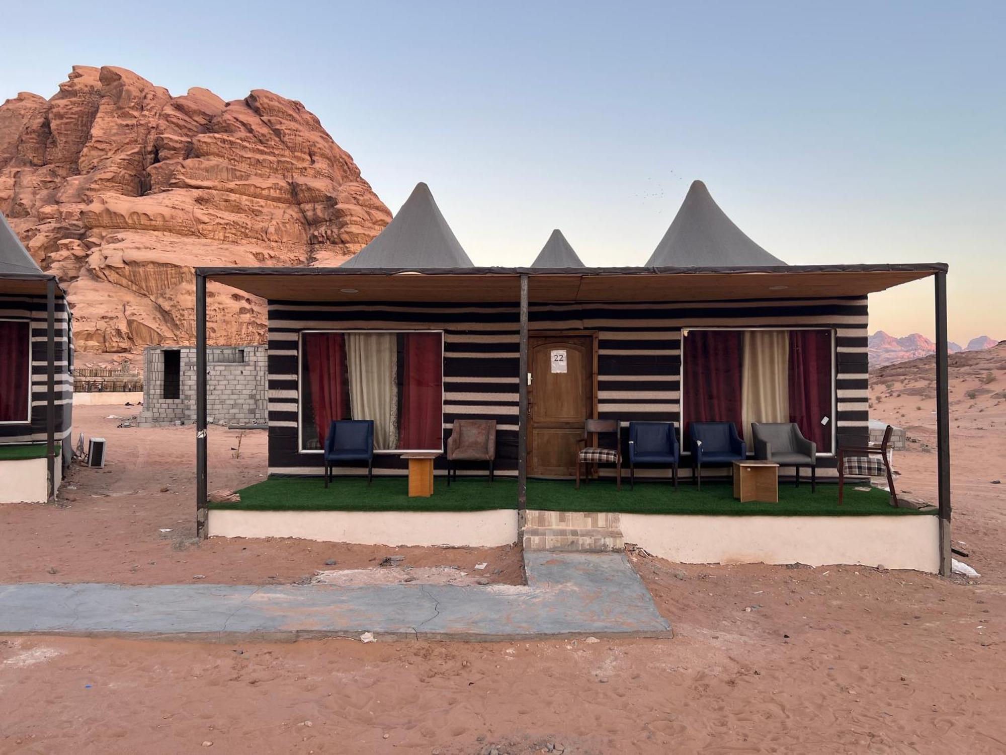 Appartement Magic Mountain Camp à Wadi Rum Extérieur photo