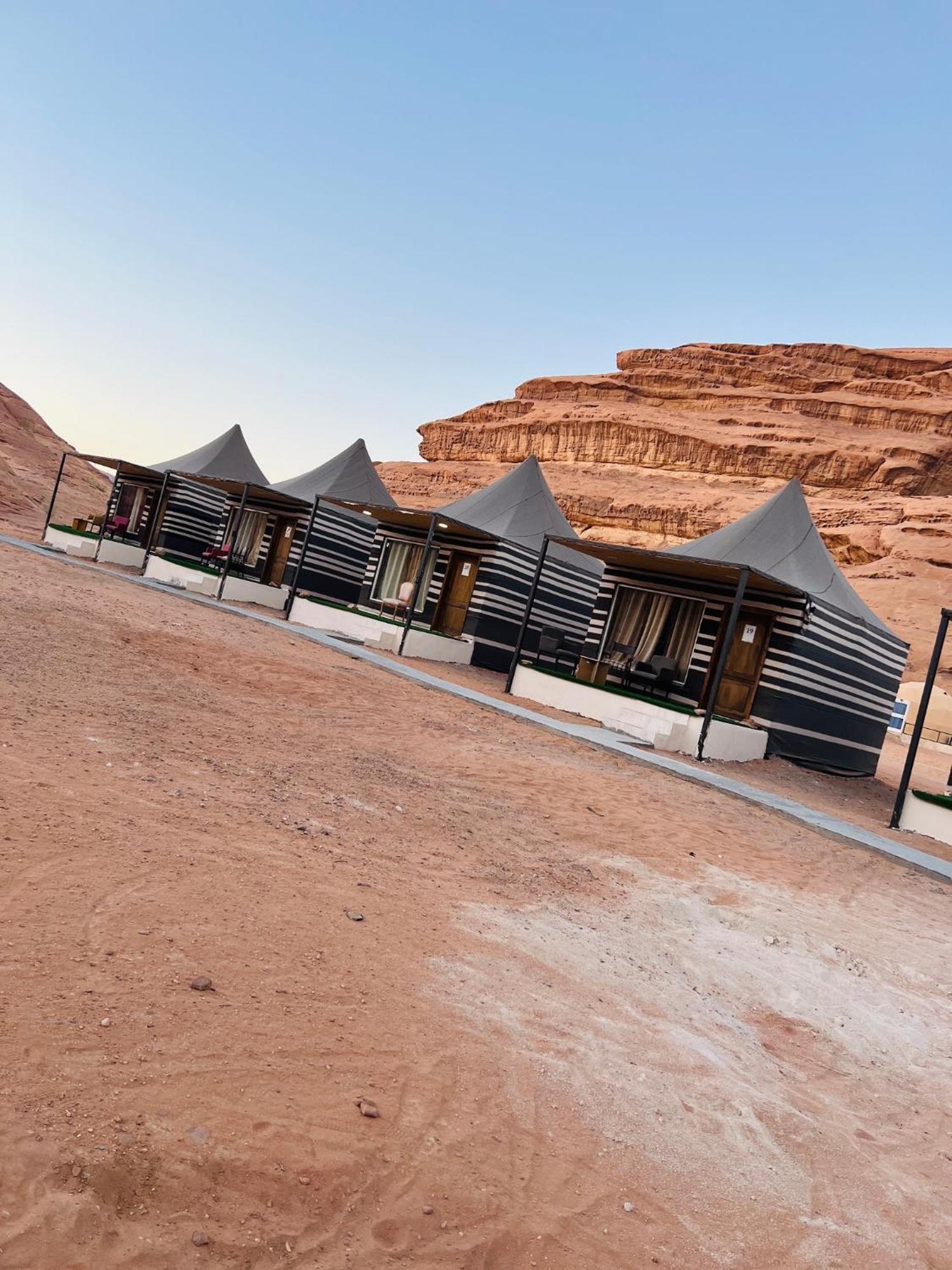 Appartement Magic Mountain Camp à Wadi Rum Extérieur photo